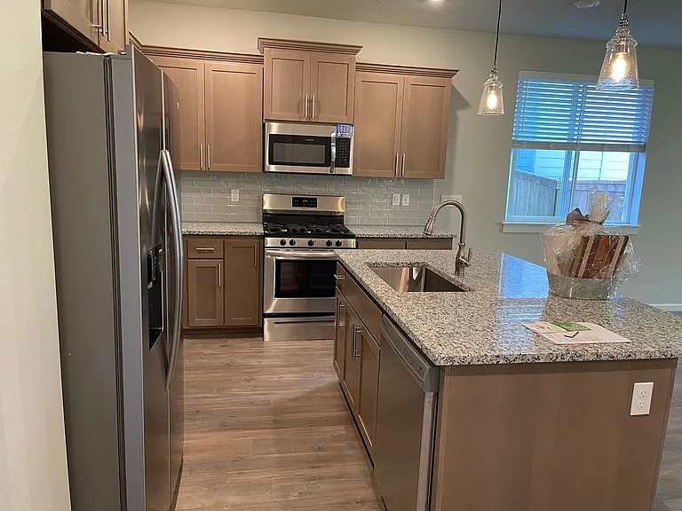 2091 Legacy Heights Dr SE — Photo 6