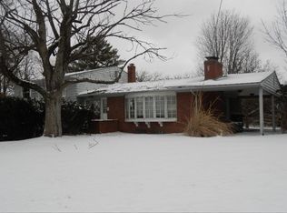 7106 Kenwood Rd, Cincinnati, OH 45236