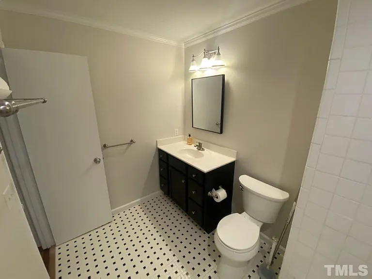 404 S Montreal Ct — Photo 27