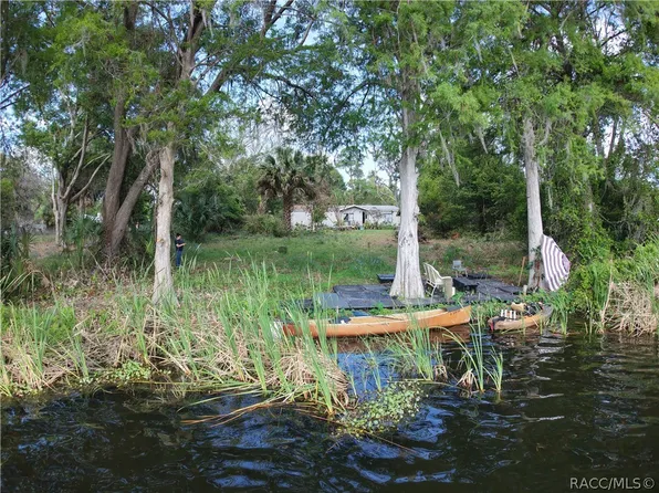 11590 SE 203rd Pl, Inglis, FL 34449