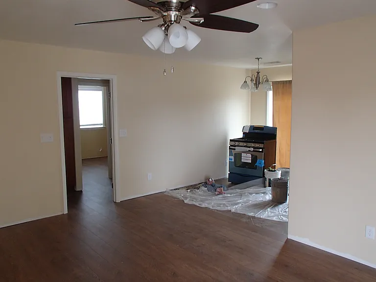 1221 Fordham Ave — Photo 20