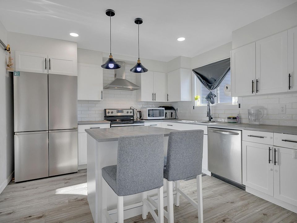 1st image of 1714 Lakewood Rd S