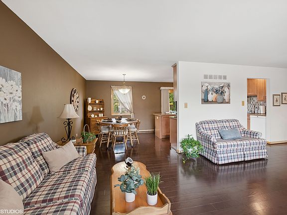 4th image of 15452 Alameda Ave