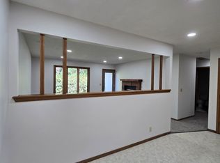 291 Streamside Ct, Nixa, MO 65714