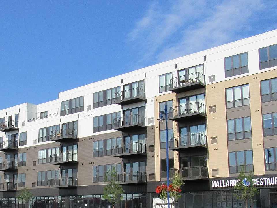 Building Photo 2