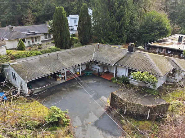 5757 Cranley Dr, West Vancouver, BC V7W 1S9