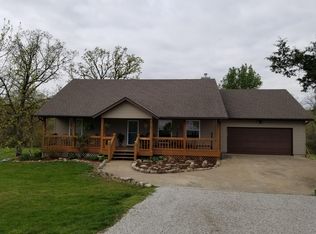 2212 Burmingham Rd, Forsyth, MO 65653