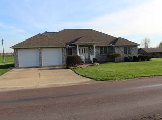 400 E 26th St, Mountain Grove, MO 65711