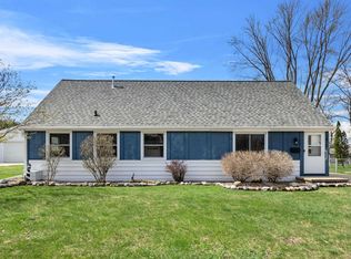 1810 Lilac Ln, Green Bay, WI 54302