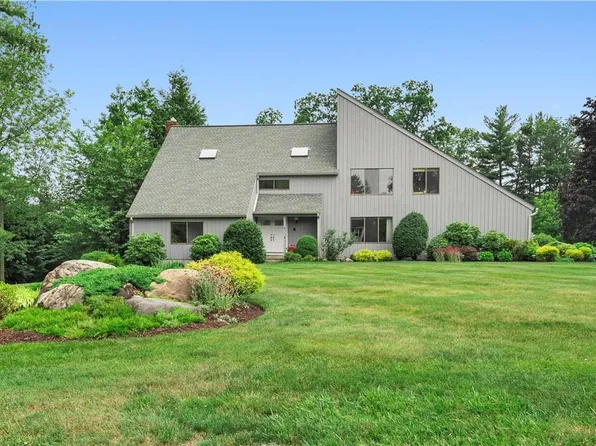 6 Woodcrest Drive, Armonk, NY 10504