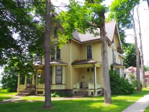 44 W Main St, Bainbridge, NY 13733