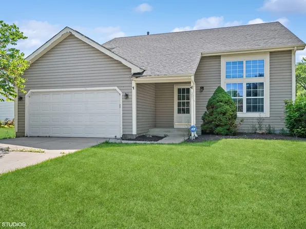 394 Windridge Dr, Round Lake Park, IL 60073