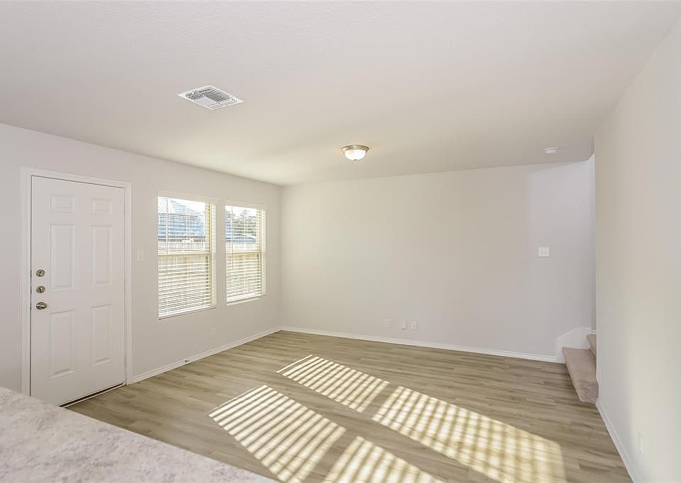 1st image of 1035 Imperial Heights Dr