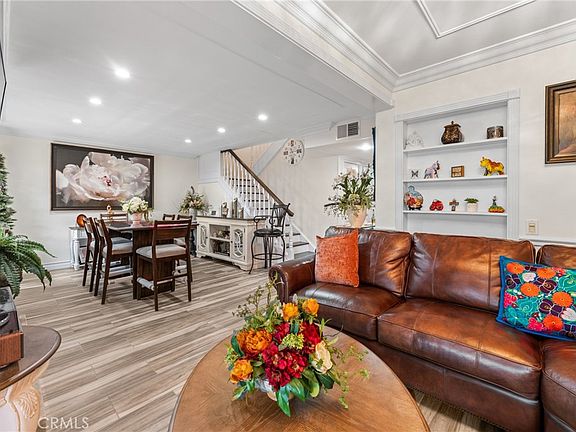 3rd image of 134 Oak Forest Cir