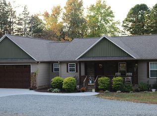 706 Lakeview Dr, Thomasville, NC 27360