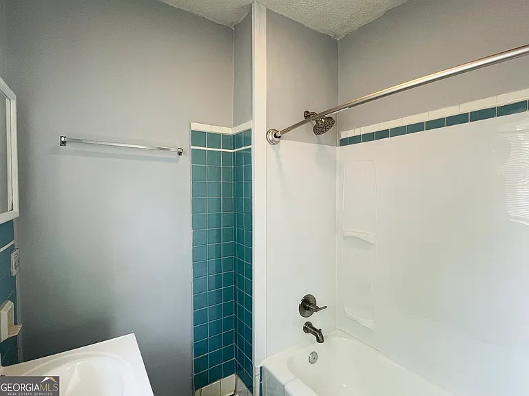 504 Broad St #7 — Photo 15