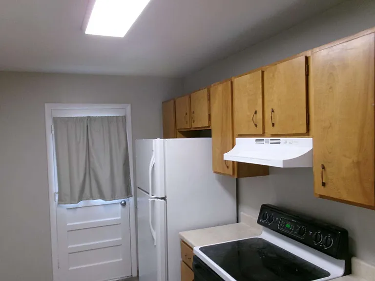1424 N Royer St — Photo 6