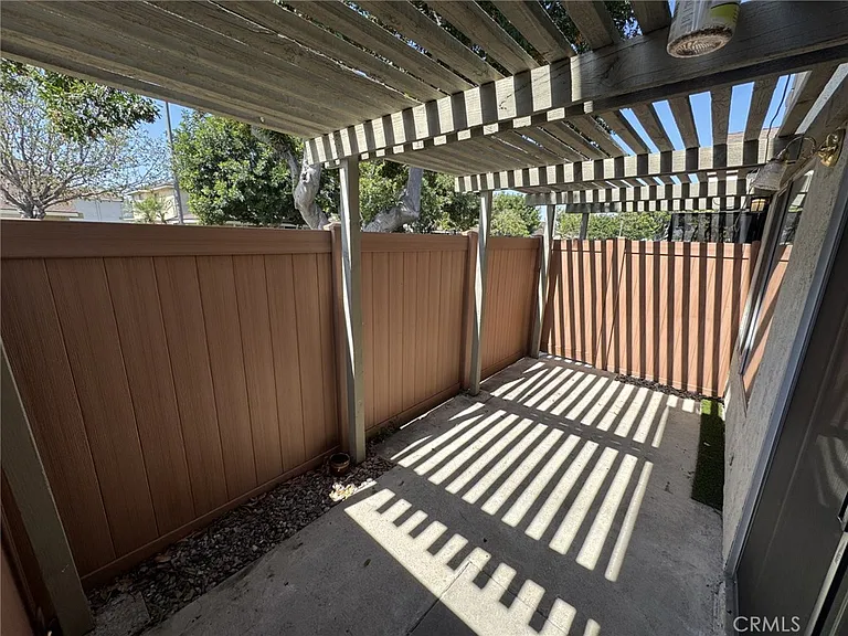 16748 Cedarwood Cir — Photo 7