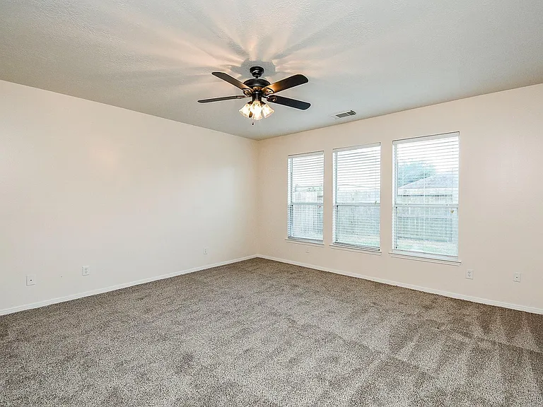 19327 Poppy Grove Ln — Photo 13