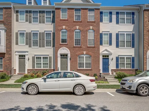 25114 Monteith Ter, Chantilly, VA 20152