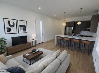 92 E 27th St #1, Bayonne, NJ 07002