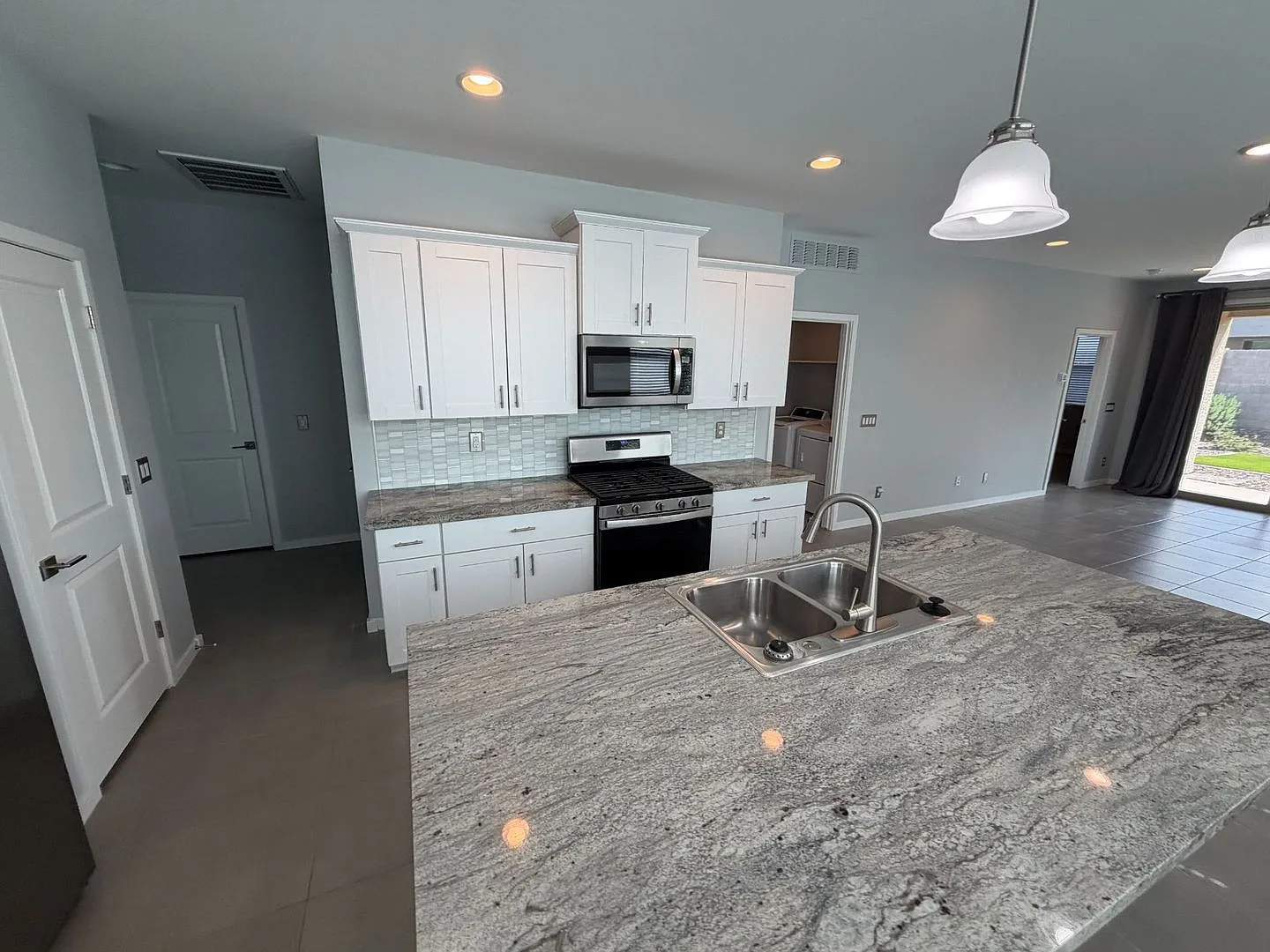 26:008 3673 E. Sandoval Dr. — Photo 4