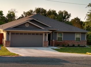 5 Chris James Ave, Lampasas, TX 76550