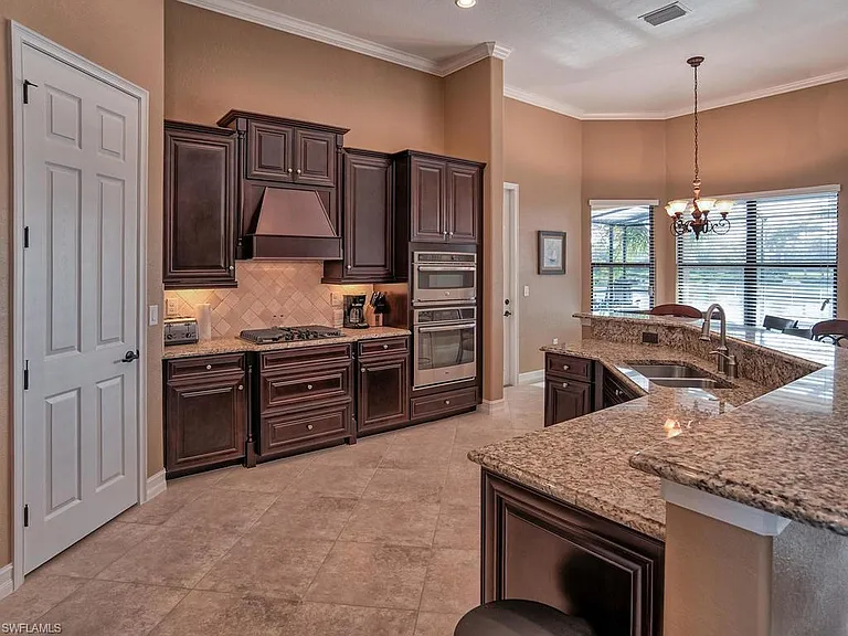 9634 Firenze Cir — Photo 6