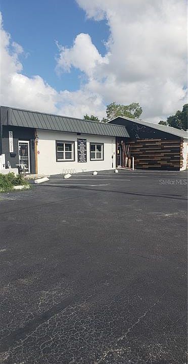 2nd image of 559 49th St S