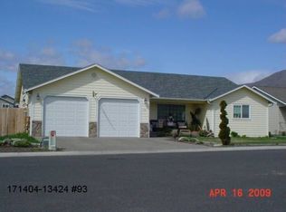 106 Cherry Ln, Naches, WA 98937
