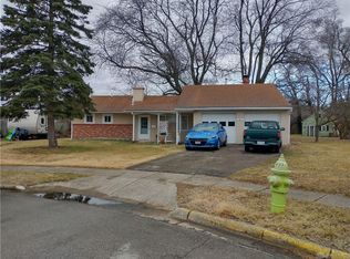 15 Richwood Ct, Fairborn, OH 45324