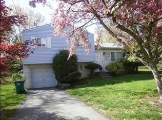 37 Addison Rd, Fishkill, NY 12524