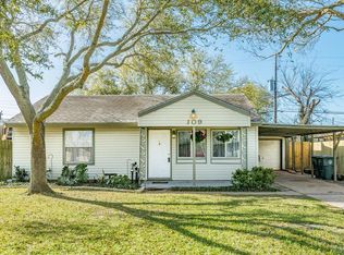 109 Dolphin Ave, Galveston, TX 77550