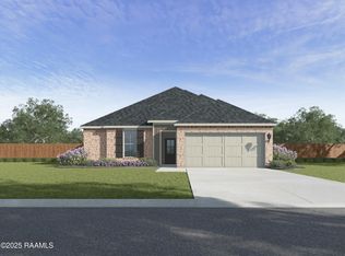 126 Belle Lake Dr, Lafayette, LA 70506