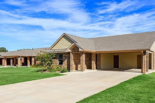 1010 Lavender Dr #1010 Photo 1