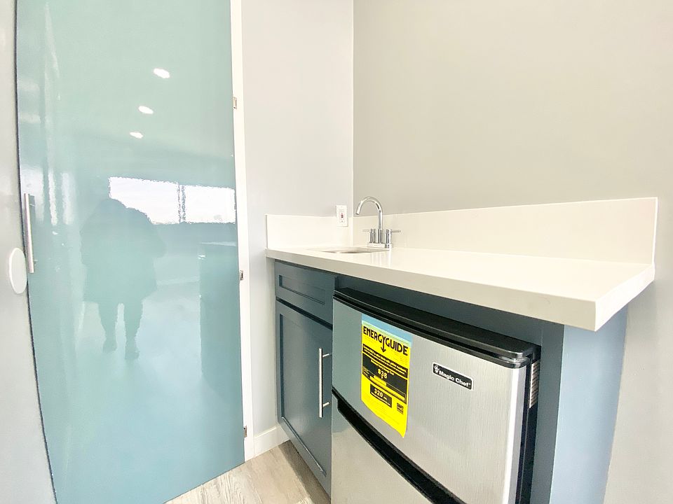 2nd image of 3831 Wisconsin St #9D