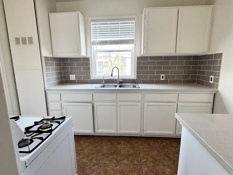 Kitchen Entrance