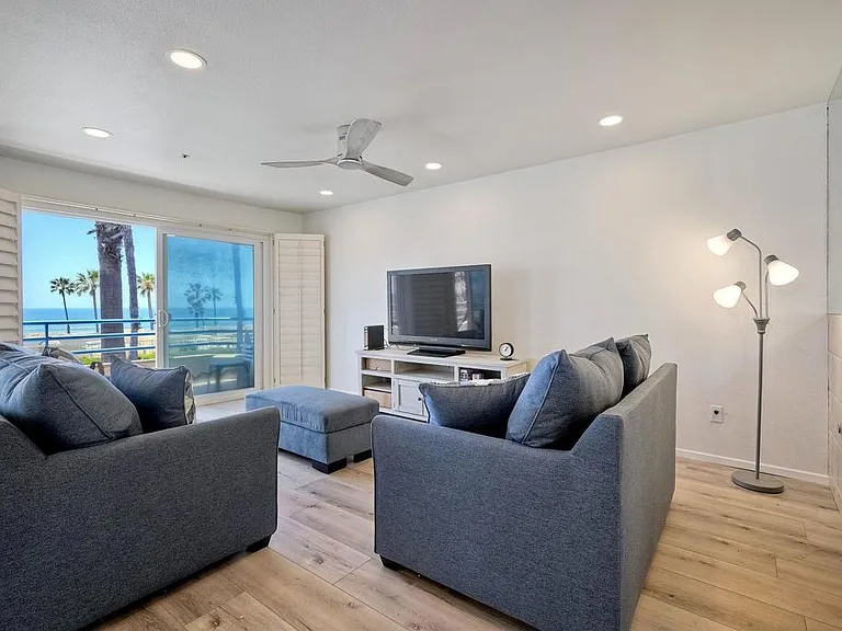 400 N Pacific St N #116 — Photo 4