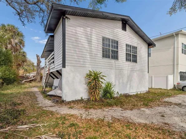 2402 CASSELL STREET, TAMPA, FL 33605