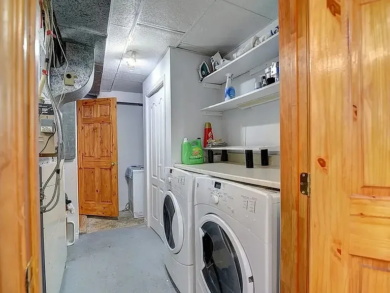 2398 N Houston St — Photo 3