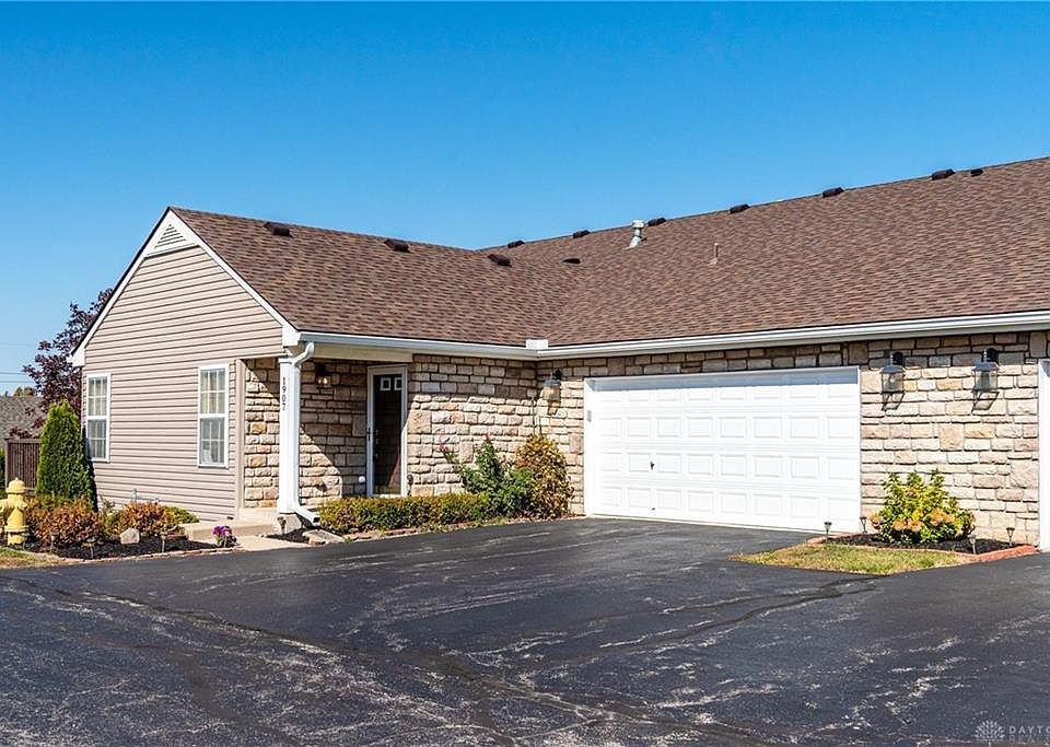1907 Falling Leaf Ln, Miamisburg, OH 45342 | Zillow 1907 Falling Leaf Ln, Miamisburg, OH 45342 | Zillow