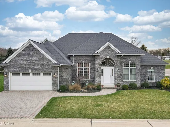 3857 Heron Watch Dr, Akron, OH 44319