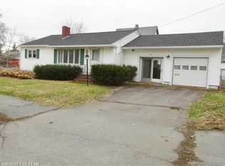 8 Savage St, Bangor, ME 04401