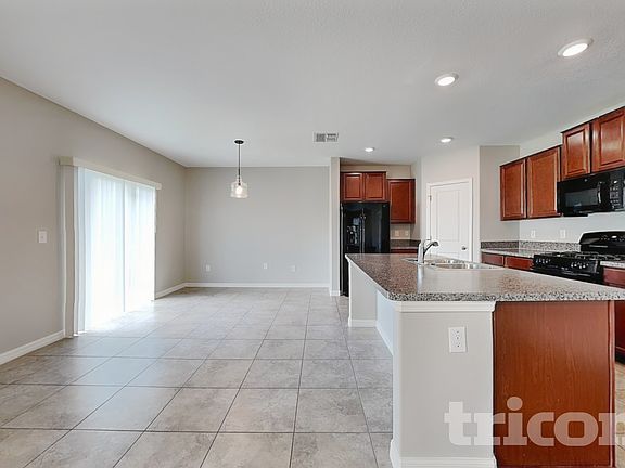 4th image of 4906 White Chicory Dr