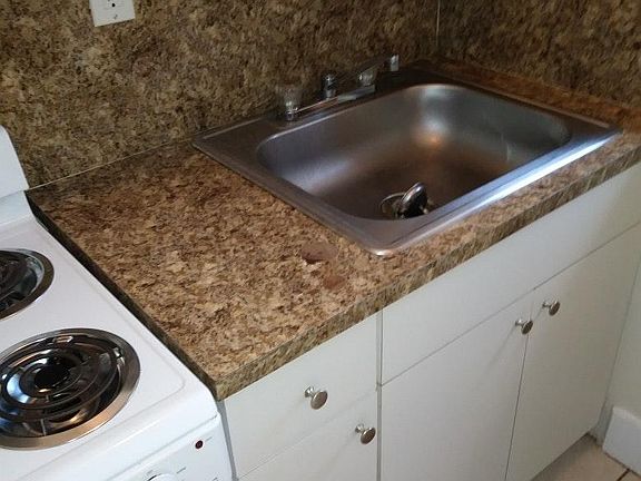 4th image of 427 NE 62nd Street # Second Floor