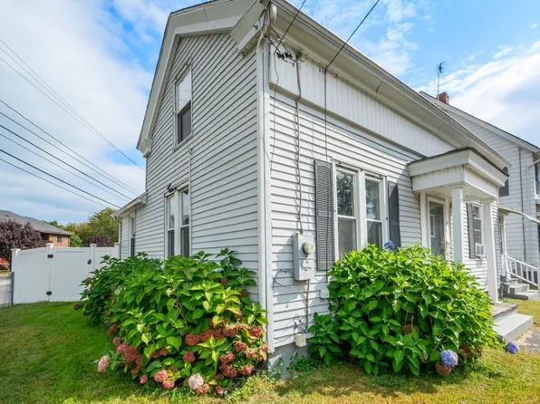 97 Mechanic St, Westfield, MA 01085