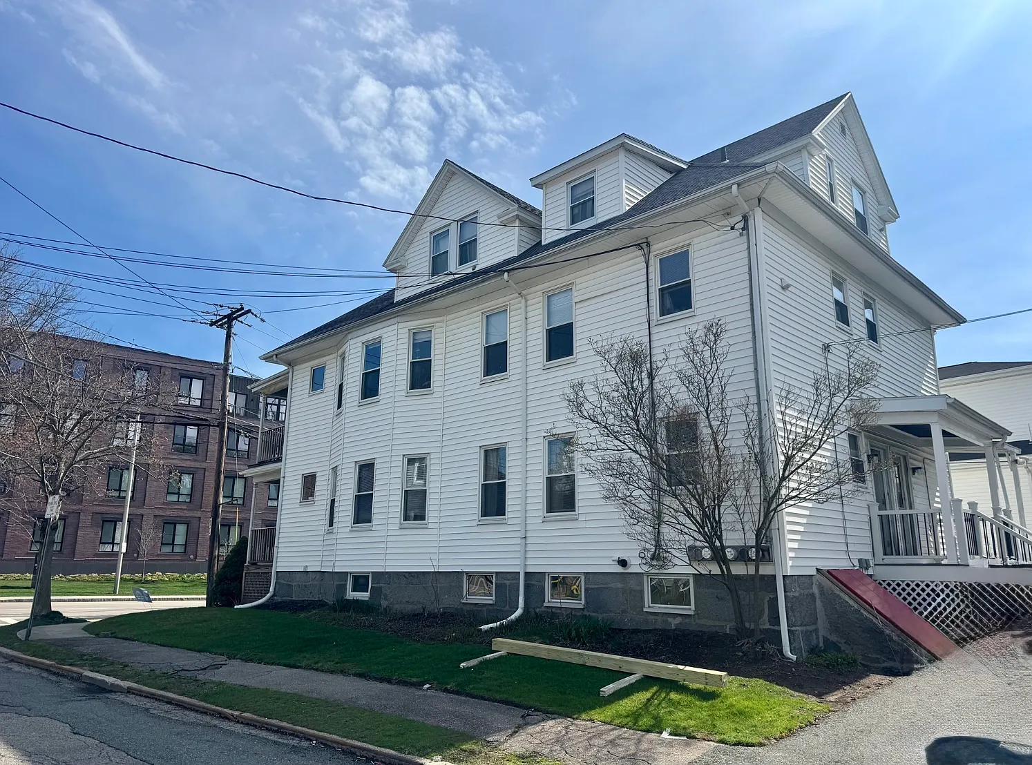 2 bed, 800 sqft, $2,150 — Photo 2