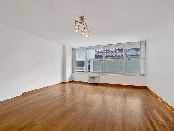 4th image of 1000 N Lake Shore Dr #803A