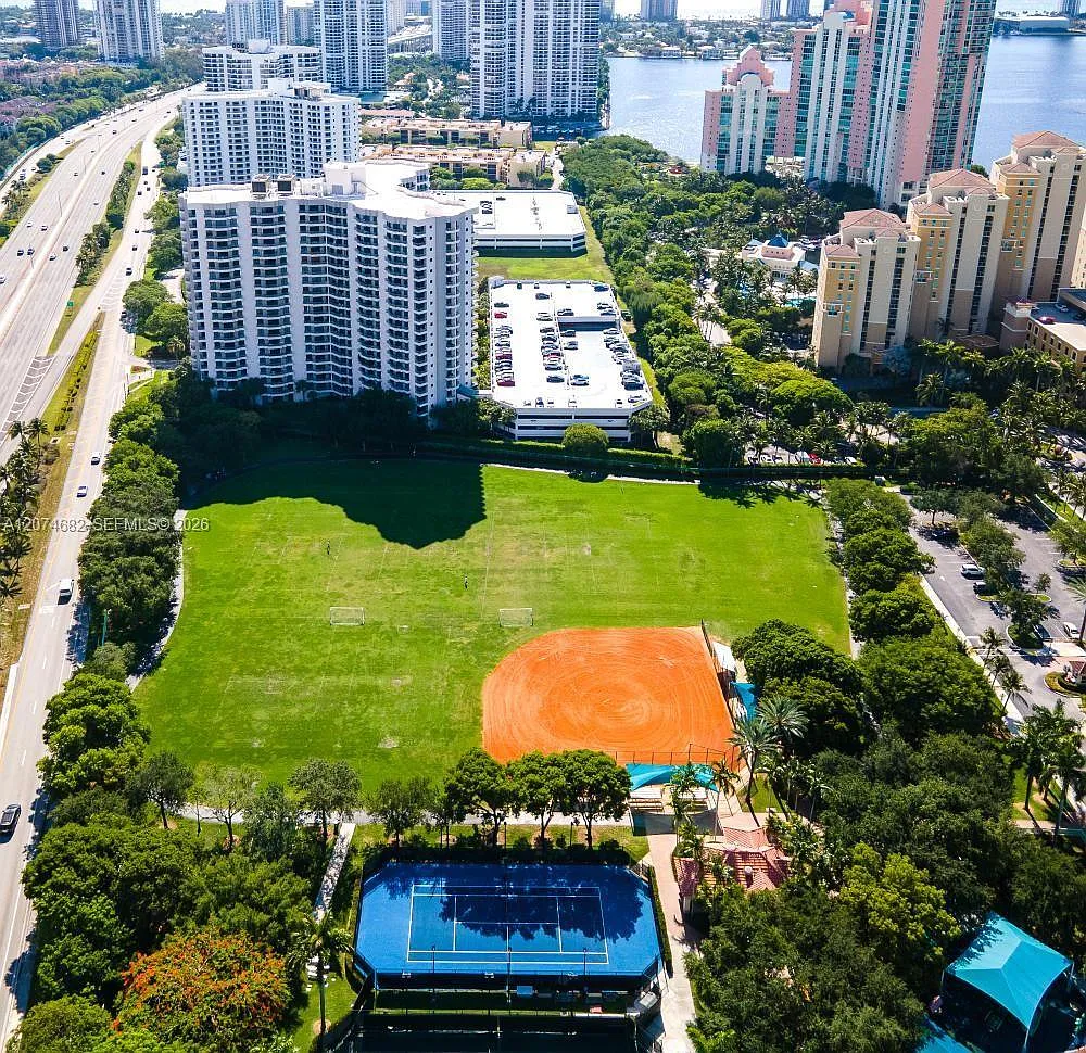Parc Central Aventura Sou — Photo 3