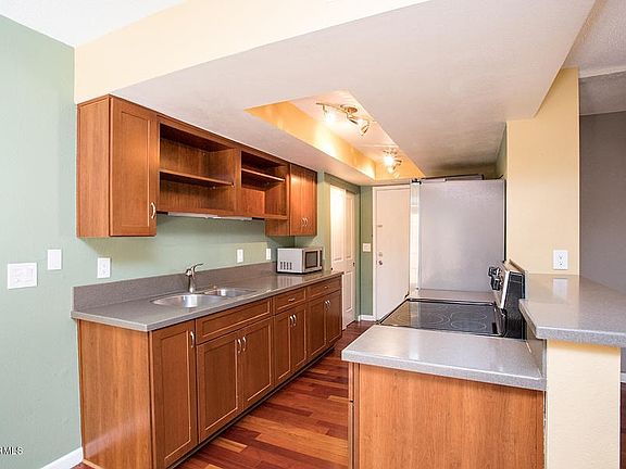 1101 E North Ln Unit 2-5